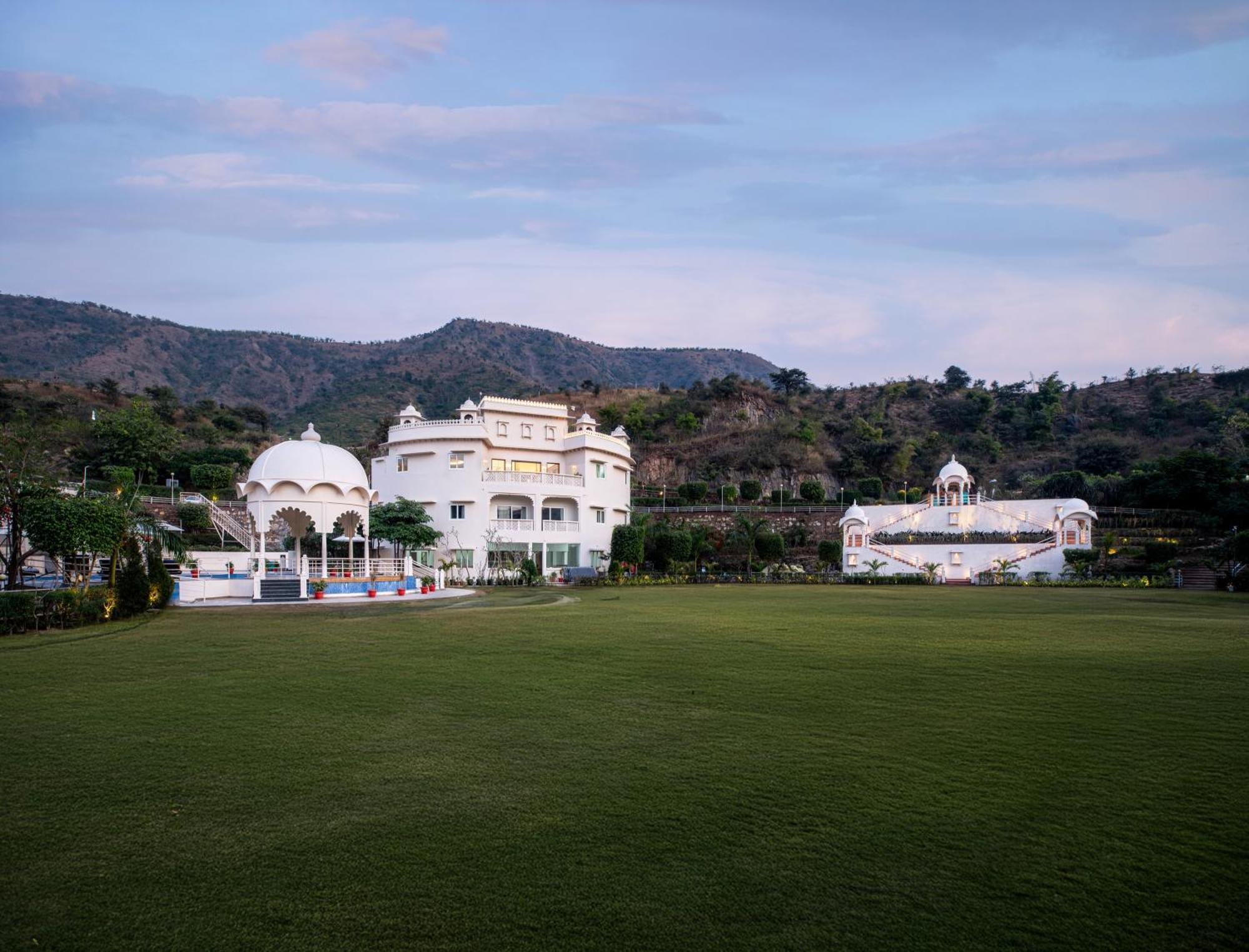 Sayaji Resorts & Spa Udaipur Exterior foto